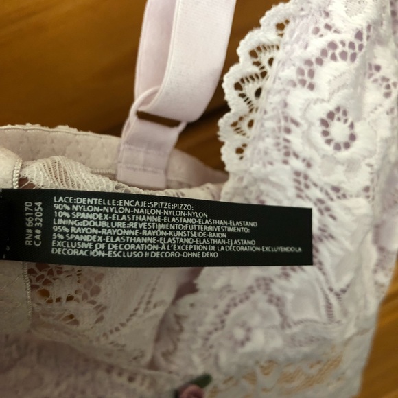 UO Lilac Lace Bralette Size L - Picture 5 of 5